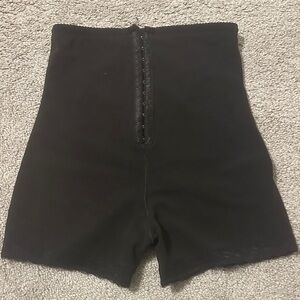 High-Waisted tummy tuck faja Black